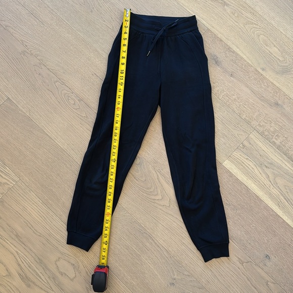 Lululemon Fleece Lined Joggers - Picture 4 of 9